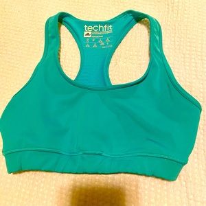 XS ADIDAS TECHFIT CLIMACOOL YOGA / SPORTS BRA